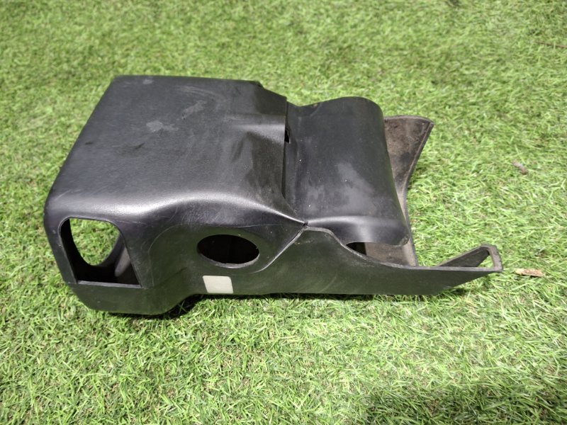 Кожух рулевой колонки ISUZU ELF NKR81E 4HL1