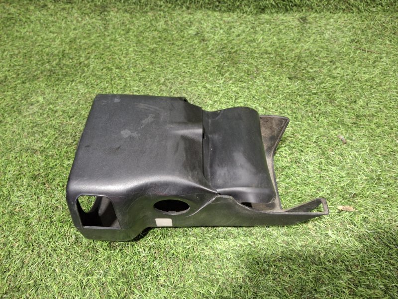 Кожух рулевой колонки ELF 2003 NKR81E 4HL1