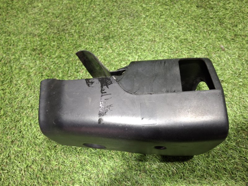 Кожух рулевой колонки ELF 2003 NKR81E 4HL1