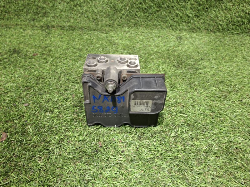 Блок ABS ISUZU ELF 2003 NKR81E 4HL1 TKISZ324 контрактная