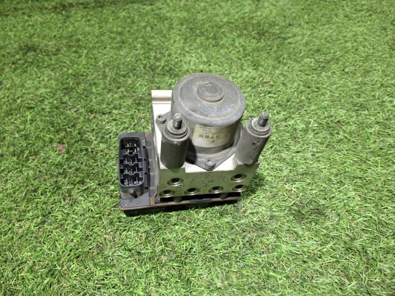 Блок ABS ELF 2003 NKR81E 4HL1