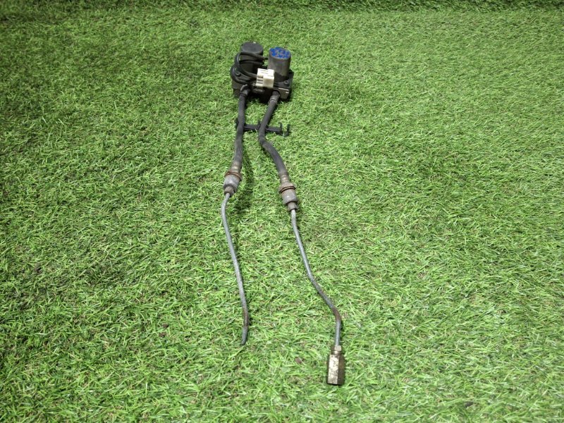 Распределитель тормозной ELF 2003 NKR81E 4HL1