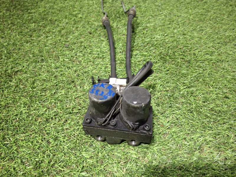 Распределитель тормозной ELF 2003 NKR81E 4HL1