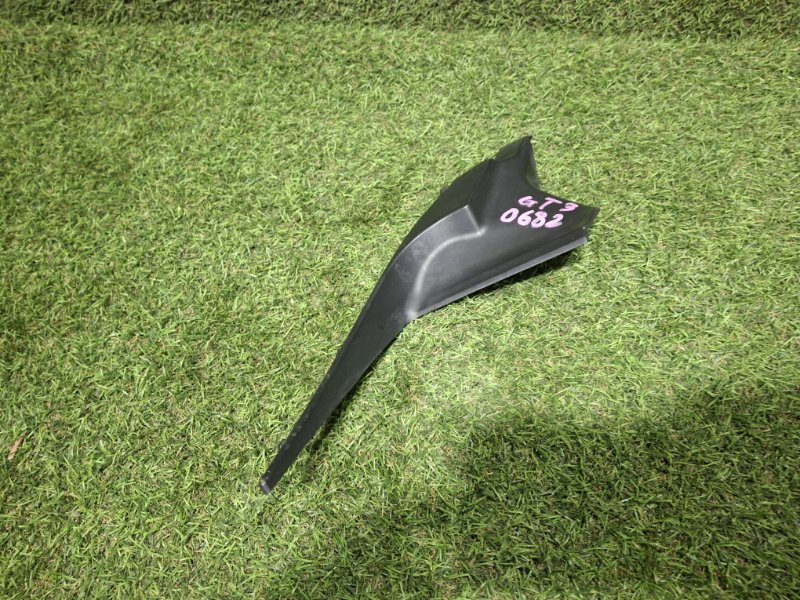 Уголок решетки под дворники передний левый XV GT3 FB16A