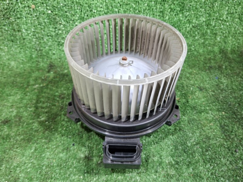 Мотор печки FORESTER SKE FB20W Мотор печки FORESTER SKE FB20W