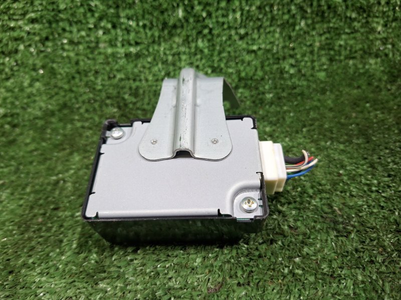 Электронный блок LS600H 2007 UVF45 2UR-FSE Электронный блок LS600H 2007 UVF45 2UR-FSE