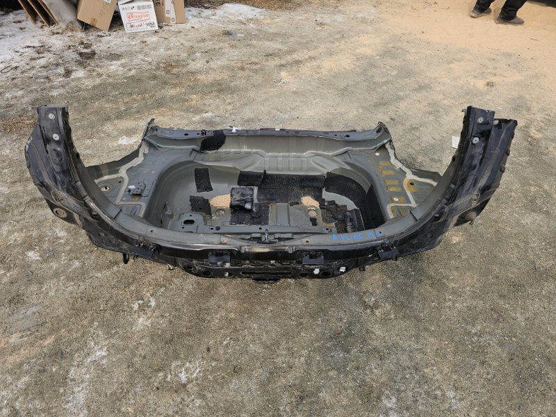 Rear cut TOYOTA HARRIER 2014 AVU65W 2AR-FXE контрактная