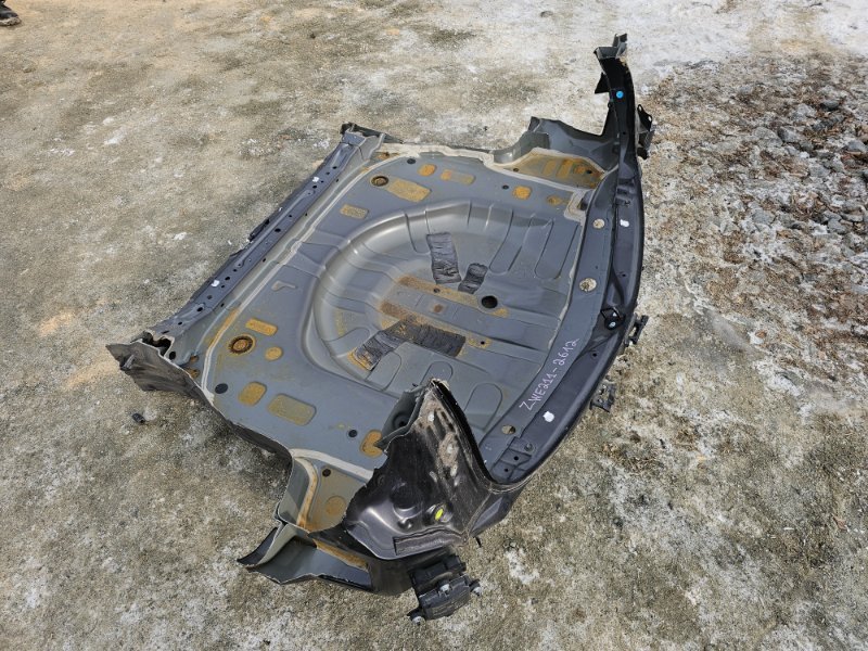 Rear cut TOYOTA COROLLA ZWE211 2ZR-FXE Rear cut TOYOTA COROLLA ZWE211 2ZR-FXE