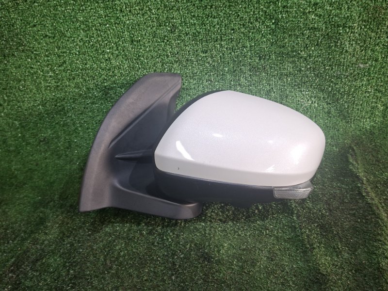 Зеркало левое TOYOTA RAIZE A210A контрактная