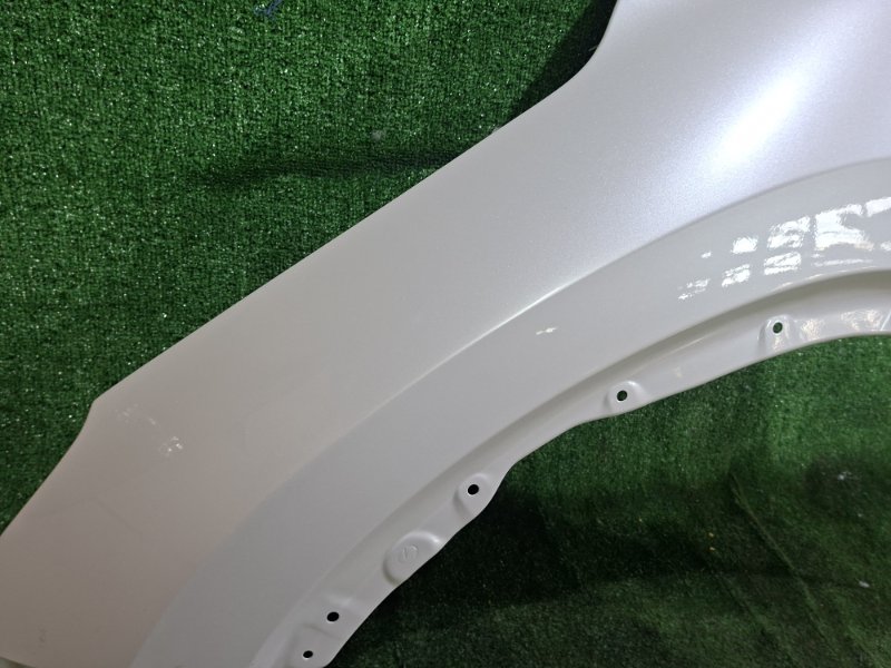 Крыло переднее левое NX350H