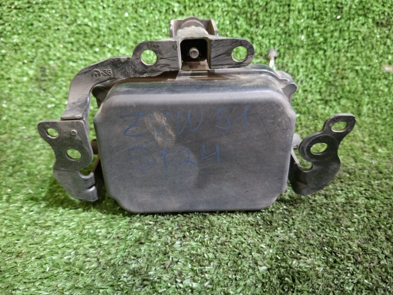 Радар-детектор TOYOTA PRIUS 2019 ZVW51 2ZR-FXE 8821048070 контрактная