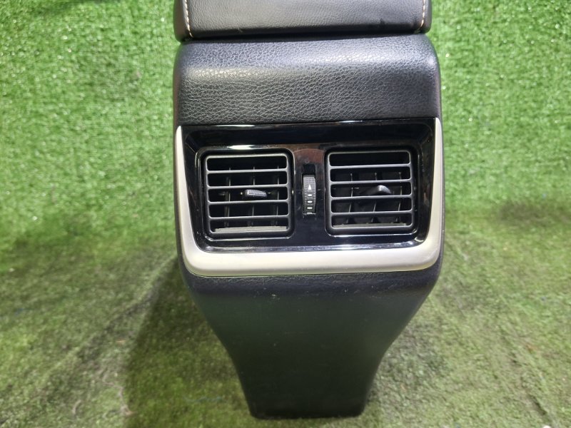 Подлокотник HARRIER 2014 ZSU60W 3ZR-FAE