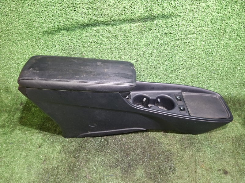 Подлокотник PRIUS 2019 ZVW51 2ZR-FXE