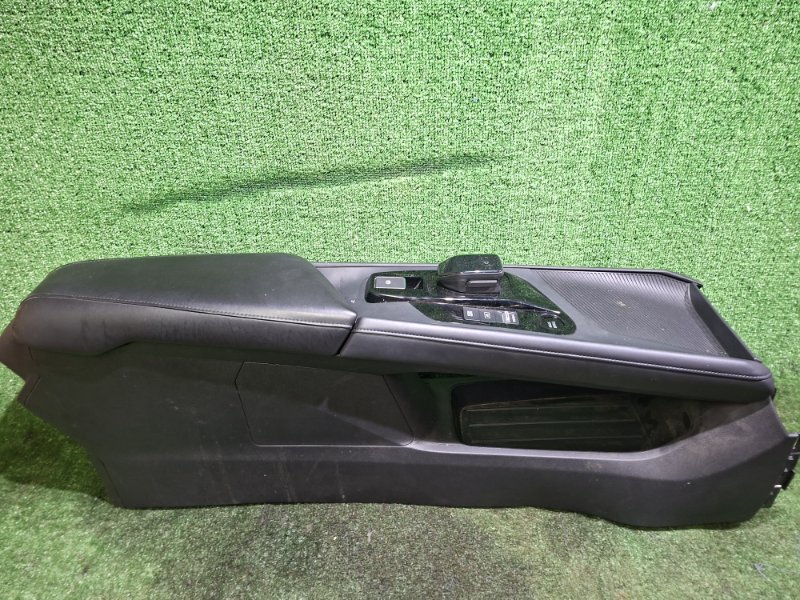 Подлокотник NOTE 2021 E13 HR12DE