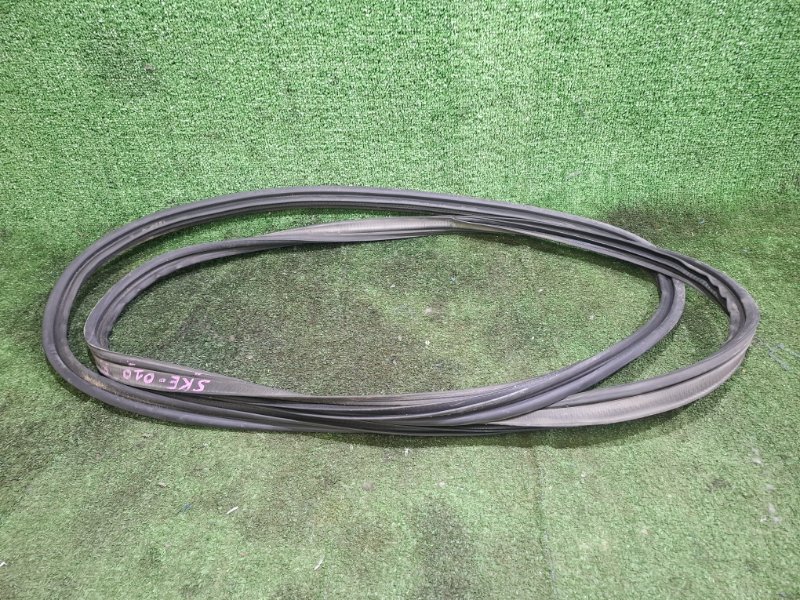 Уплотнительная резинка двери багажника SUBARU FORESTER SKE FB20W