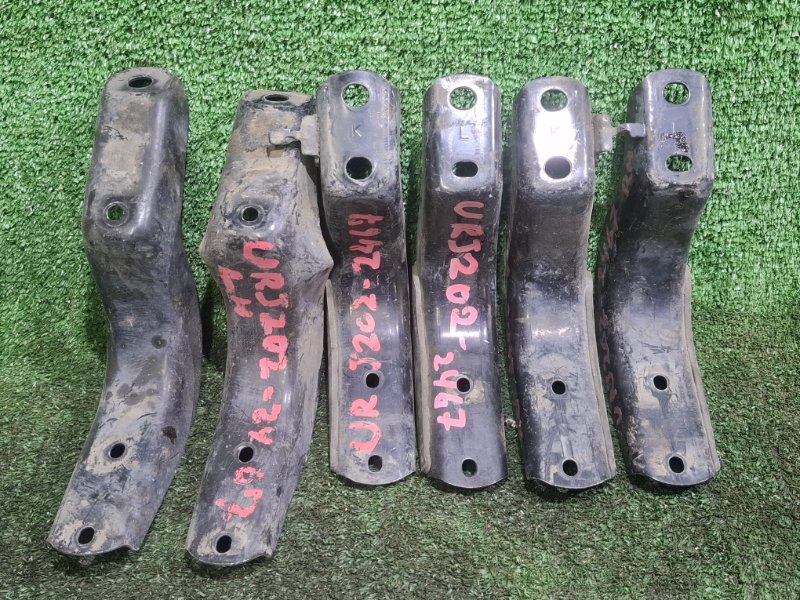 Кронштейн порога TOYOTA LAND CRUISER 2015 URJ202 1UR-FE контрактная