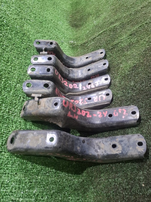 Кронштейн порога LAND CRUISER 2015 URJ202 1UR-FE