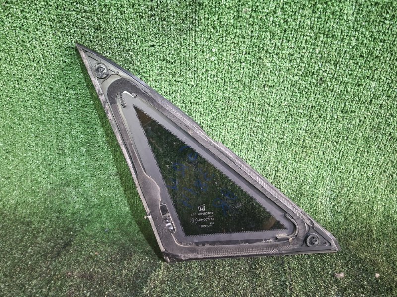 Форточка кузова правая FIT 2022 GR4 LEB