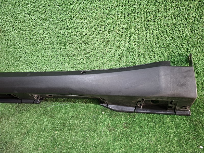 Порог кузова левый HARRIER 2014 AVU65W 2AR-FXE