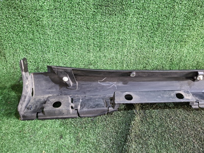 Порог кузова левый HARRIER 2014 AVU65W 2AR-FXE