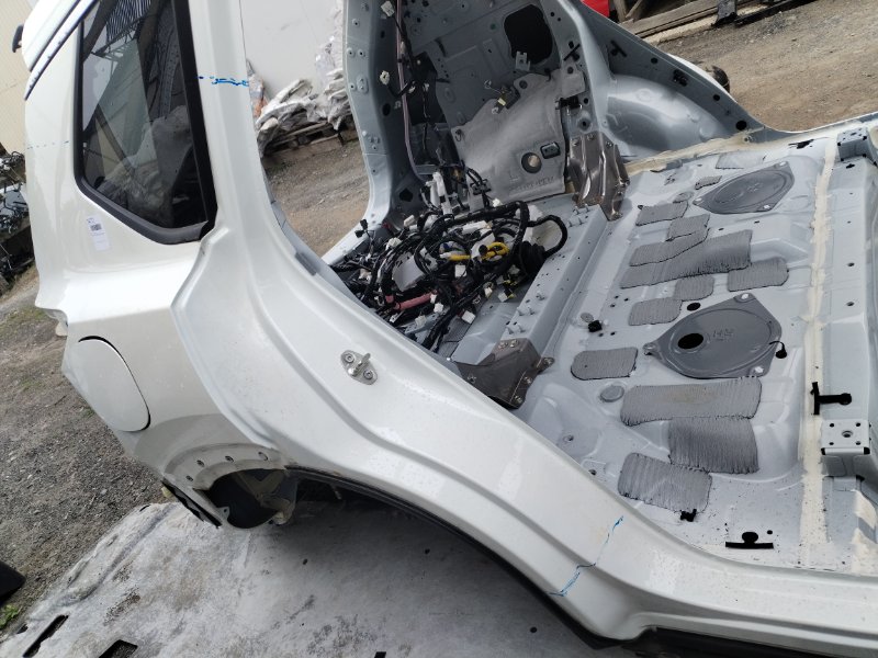 Крыло заднее правое X-TRAIL 2024 SNT33 KR15DDT