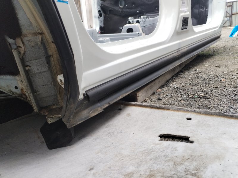 Порог кузова правый X-TRAIL 2024 SNT33 KR15DDT