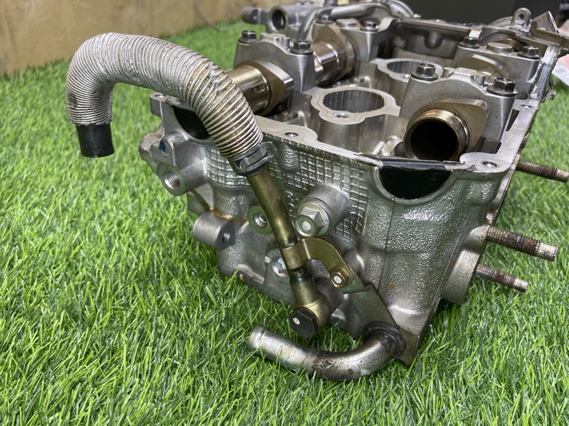 Головка блока цилиндров правая Legacy B4 2005 #46 (ПРОБЕГ 82 360km) BL5 EJ20X