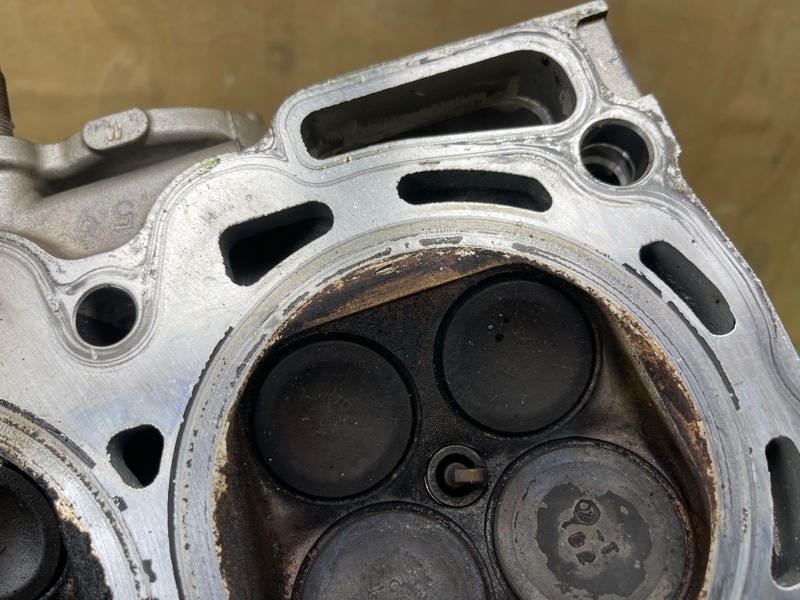 Головка блока цилиндров правая Legacy B4 2005 #46 (ПРОБЕГ 82 360km) BL5 EJ20X