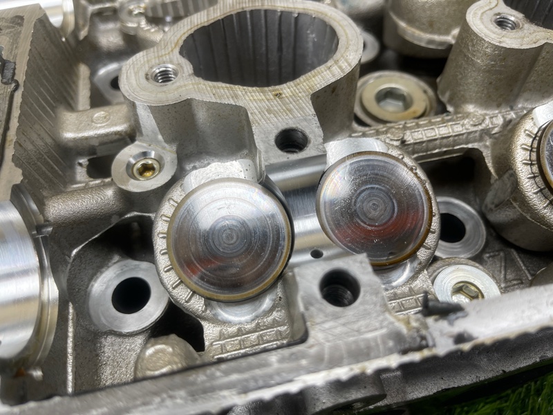 Головка блока цилиндров левая Legacy B4 2005 #46 (ПРОБЕГ 82 360km) BL5 EJ20X