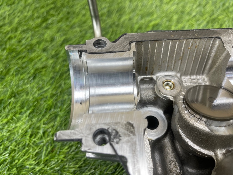 Головка блока цилиндров левая Legacy B4 2005 #46 (ПРОБЕГ 82 360km) BL5 EJ20X