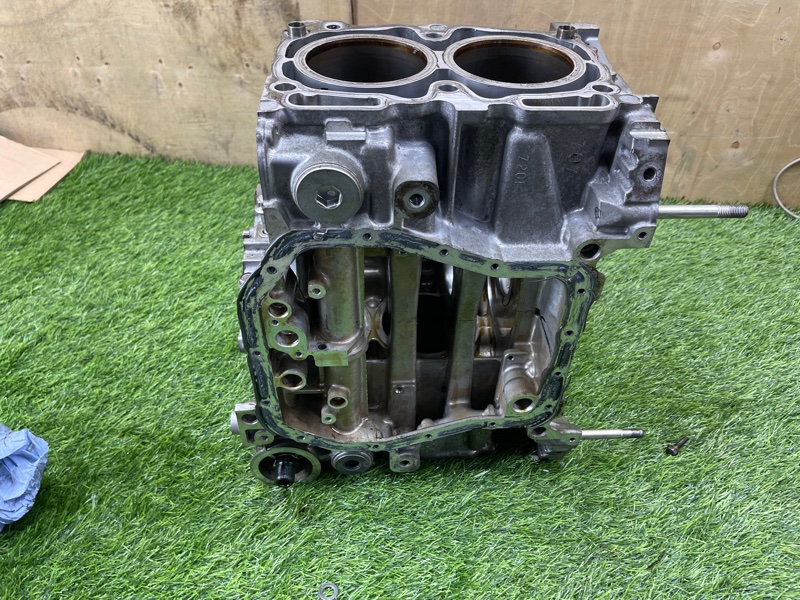 Блок цилиндров Legacy B4 2005 #46 (ПРОБЕГ 82 360km) BL5 EJ20X