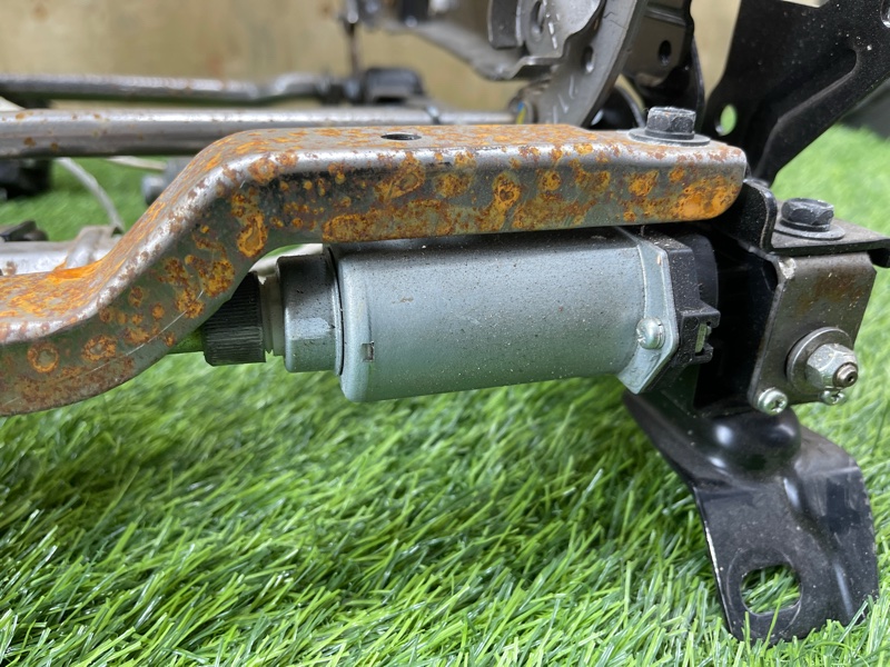 Крепление сиденья переднее левое Legacy 2009 #49 (ПРОБЕГ 104 131km) BPE EZ30D