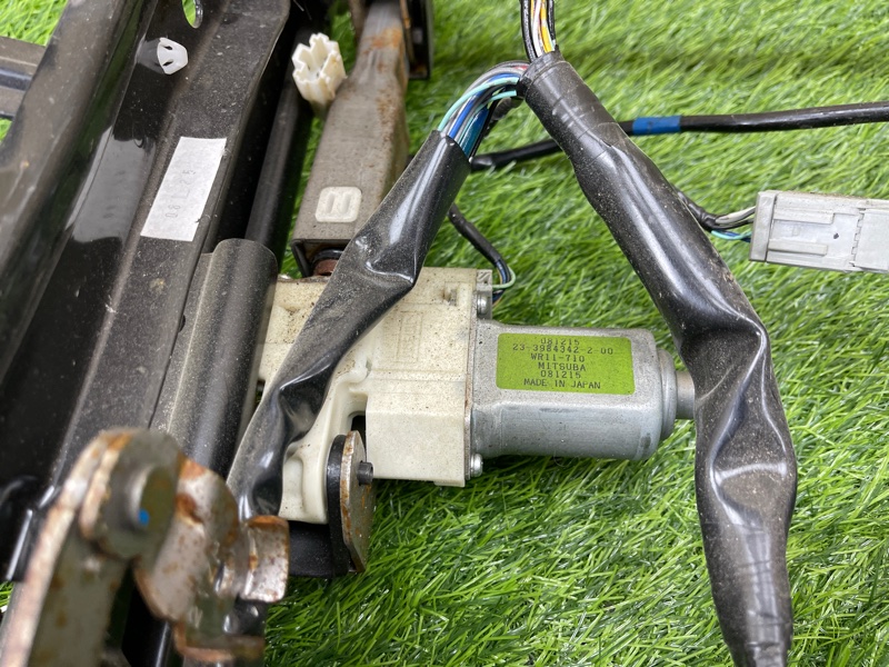 Крепление сиденья переднее правое Legacy 2009 #49 (ПРОБЕГ 104 131km) BPE EZ30D