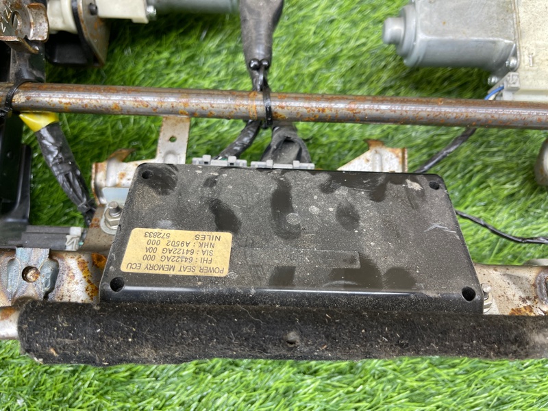 Крепление сиденья переднее правое Legacy 2009 #49 (ПРОБЕГ 104 131km) BPE EZ30D