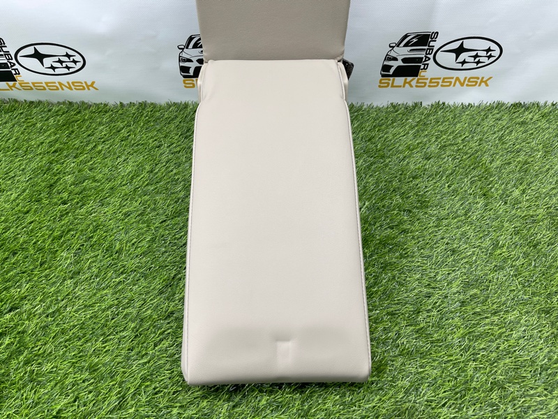 Подлокотник задний Legacy B4 2004 №40 (ПРОБЕГ 101 347км) BLE EZ30D