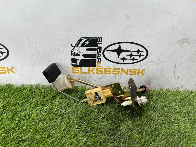 Датчик уровня топлива MITSUBISHI AIRTREK 2005г №65 (ПРОБЕГ 106 939km) CU5W 4G69 MR573698 контрактная