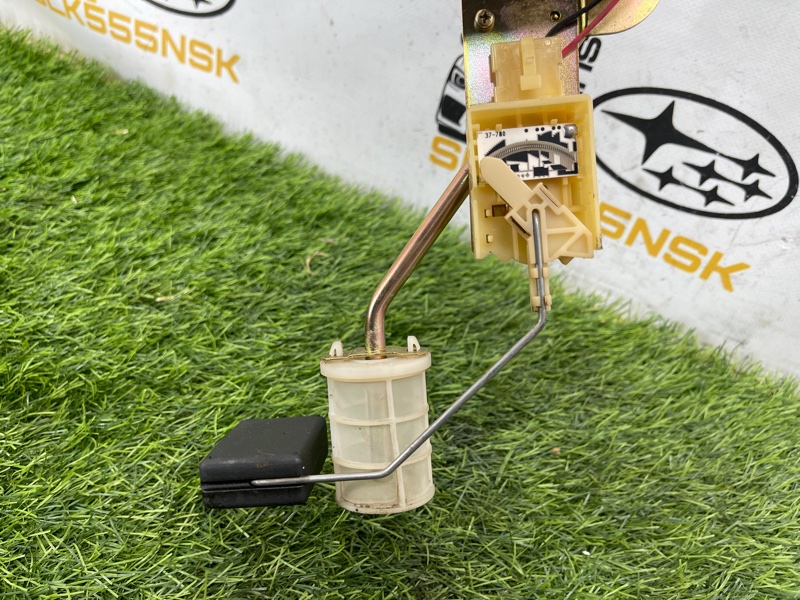 Датчик уровня топлива AIRTREK 2005г №65 (ПРОБЕГ 106 939km) CU5W 4G69