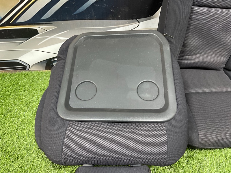 Обшивка сидений передняя VOLTZ 2002г #73 (ПРОБЕГ 89 181km) ZZE136 1ZZFE