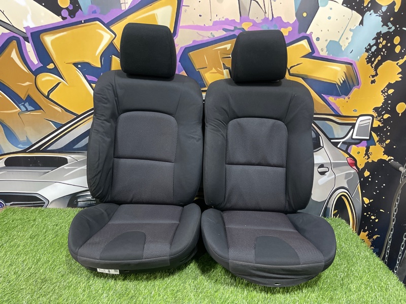 Обшивка сидений передняя Mazda Axela 2008г #64 (ПРОБЕГ 24 610km) BKEP LF-VE B37C-88-130 02 контрактная