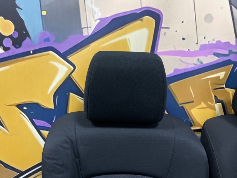 Обшивка сидений передняя Axela 2008г #64 (ПРОБЕГ 24 610km) BKEP LF-VE