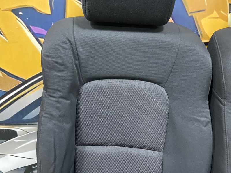 Обшивка сидений передняя Mazda Axela BKEP LF-VE