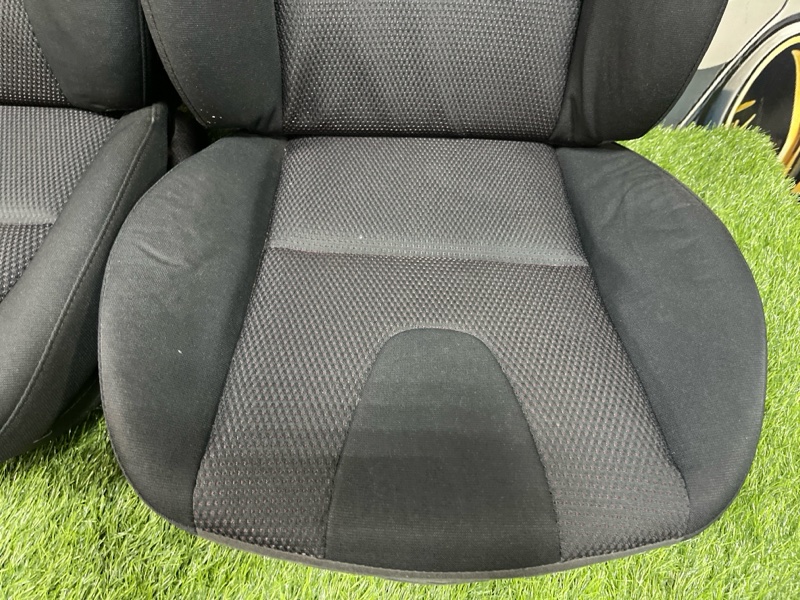 Обшивка сидений передняя Axela 2008г #64 (ПРОБЕГ 24 610km) BKEP LF-VE