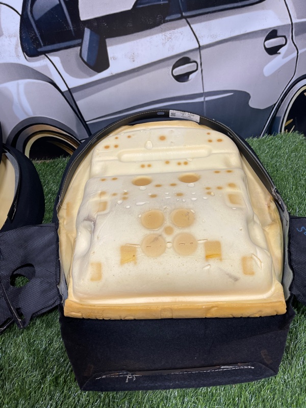 Обшивка сидений передняя Axela 2008г #64 (ПРОБЕГ 24 610km) BKEP LF-VE