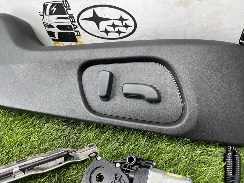 Мотор регулировки сиденья передний правый Subaru Forester SJG FA20E