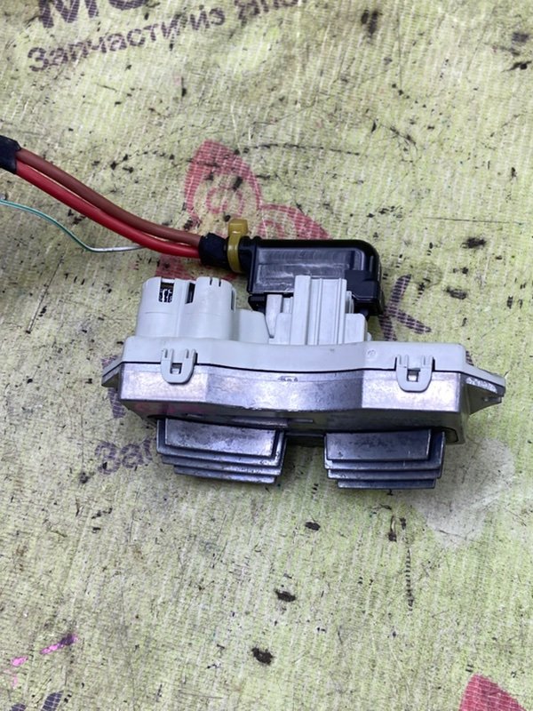 Резистор оборотов печки 3 2008 E90 N52B25A