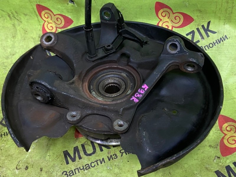 Кулак подвески задний правый E 1996 W210 104.995 3.2L