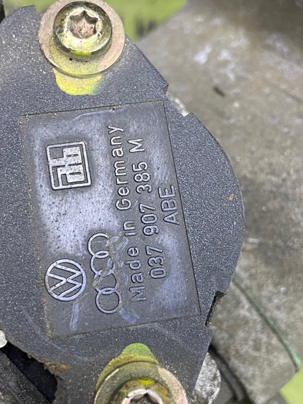 Коллектор впускной MULTIVAN 1995 T4 ACU 2.5L