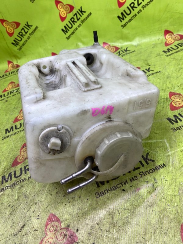 Бачок омывателя MERCEDES E 1995 W210 104.995 3.2L a2108690920 контрактная