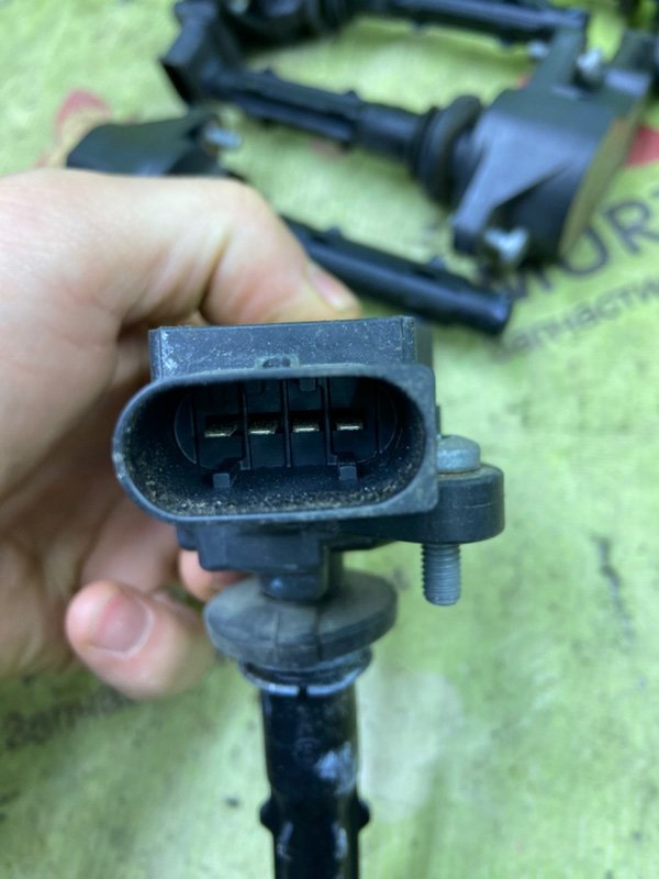 Катушка зажигания V 2008 W639 272.978 3.5L