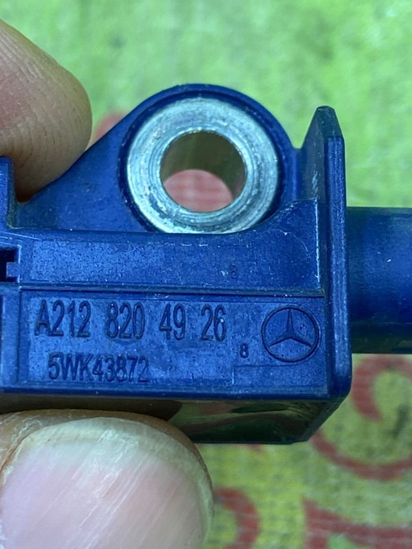 Датчик удара E 2012 W212 OM 642.850